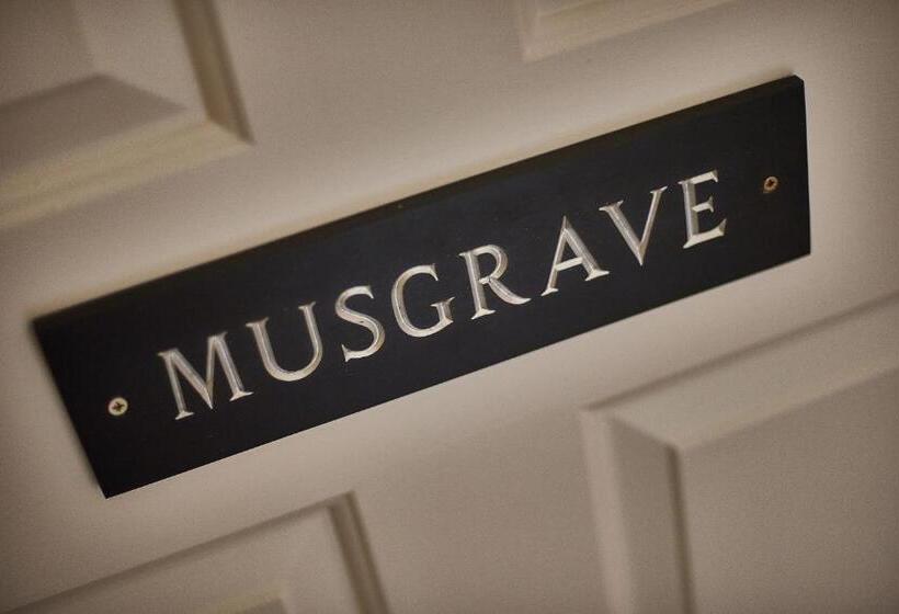 ホテル Plough Inn