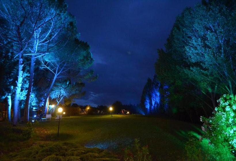 هتل Podere Dell'anselmo