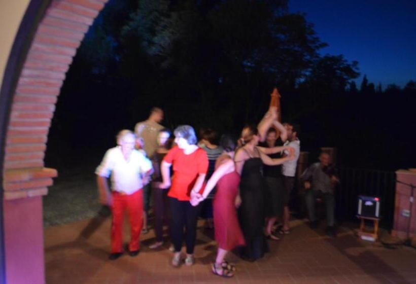 هتل Podere Dell'anselmo