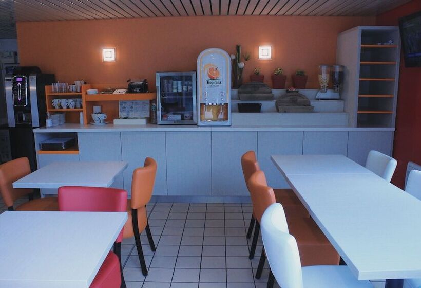 فندق Premiere Classe Rouen Nord  Barentin