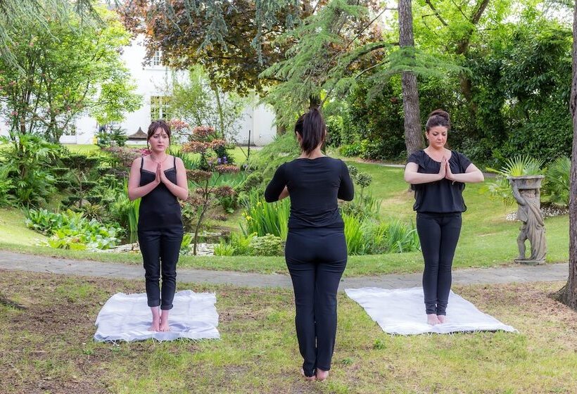 ホテル Resid Spa Loire & Sevre