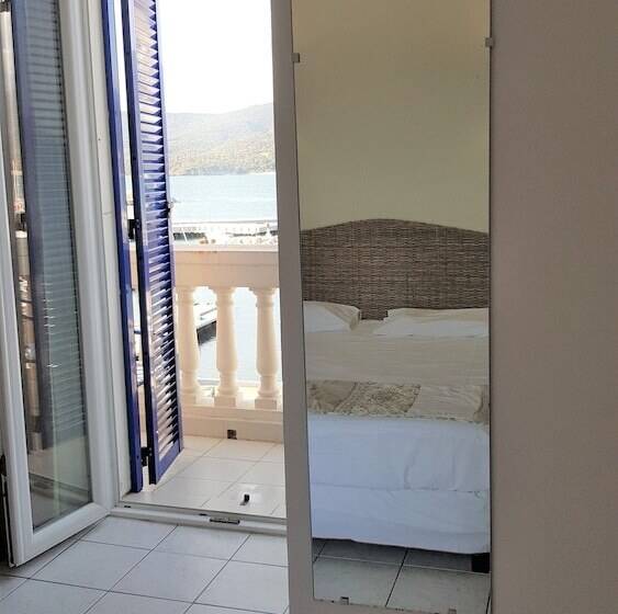 Отель Restaurant Le Bellevue