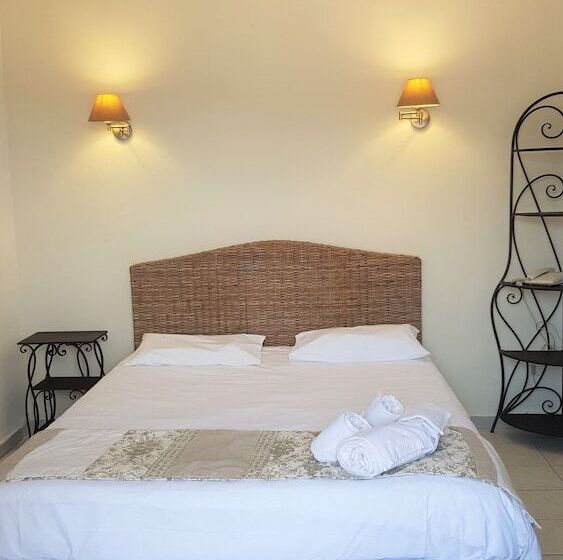 Отель Restaurant Le Bellevue