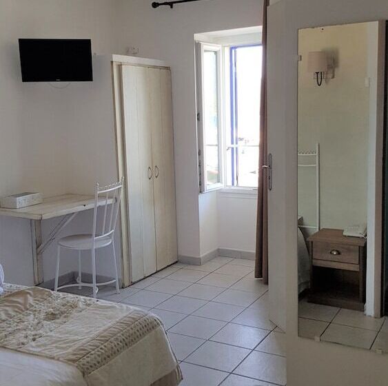 Отель Restaurant Le Bellevue