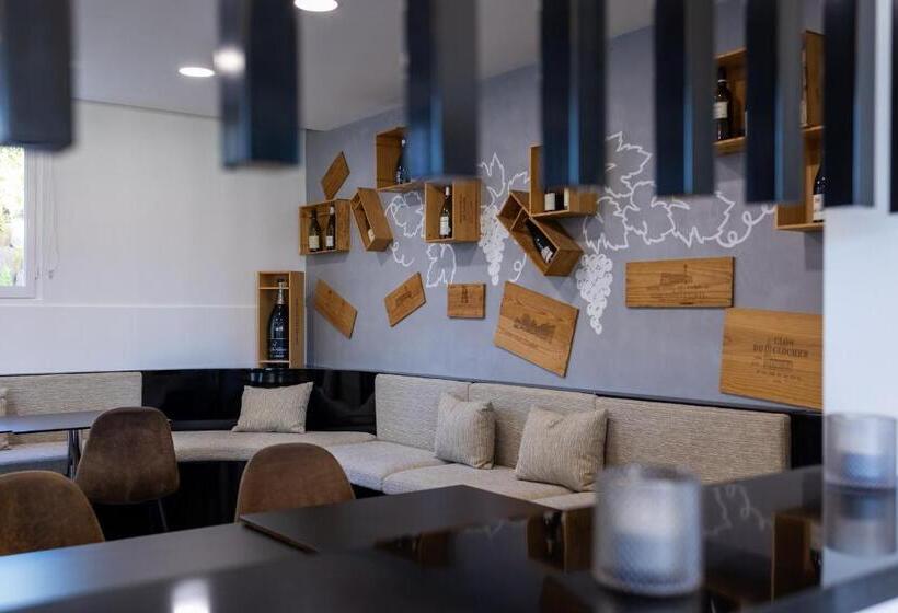 호텔 & Restaurant Perla Riviera