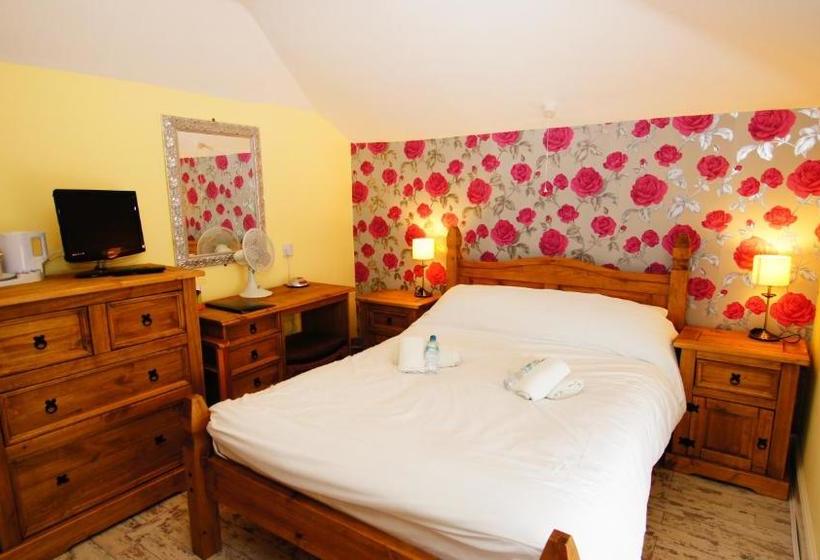 בית מלון כפרי Rooftree Guest House