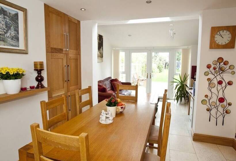 فندق Rosa S Bed And Breakfast