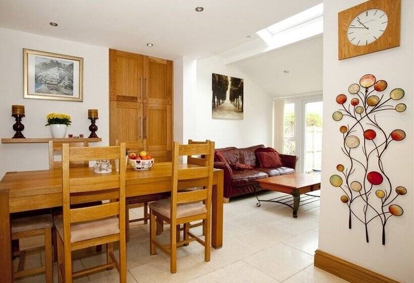 فندق Rosa S Bed And Breakfast