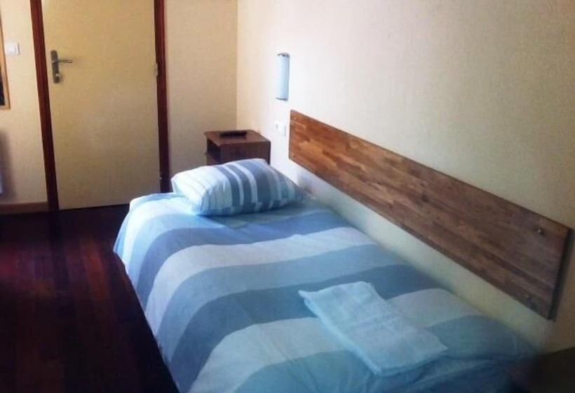 Отель Résidence Molière Hôtel Paris Montrouge