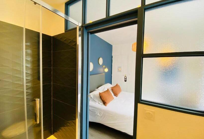 Отель Saintmichel