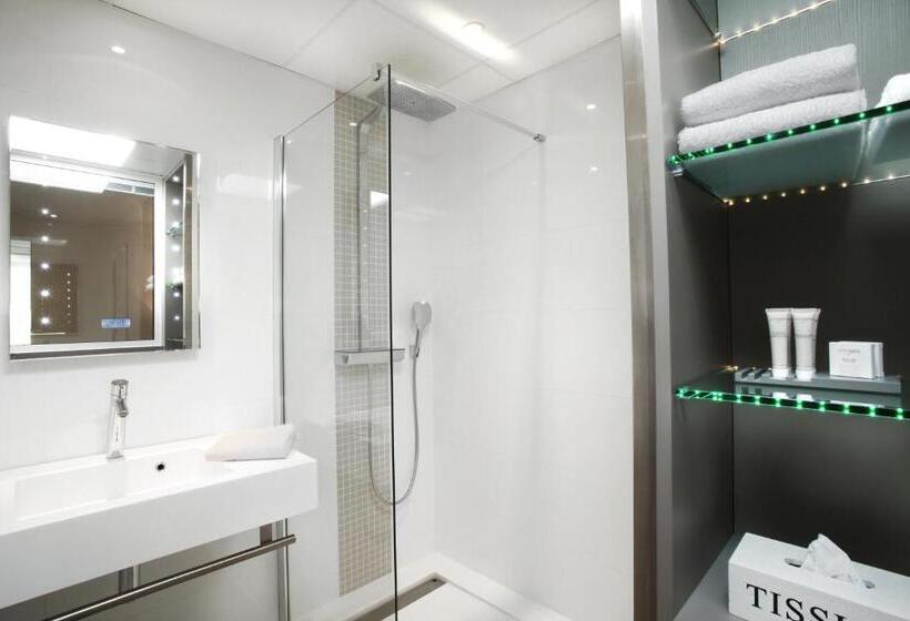 בית מלון כפרי Seventeen