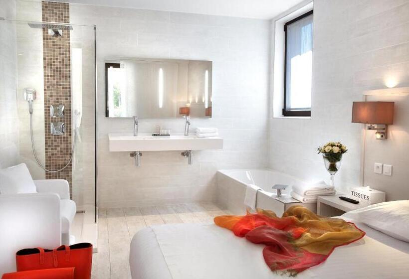 בית מלון כפרי Seventeen