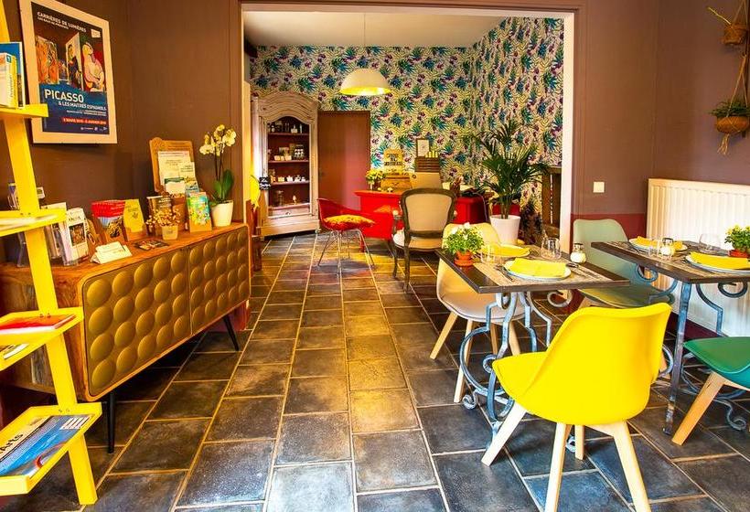 בית מלון כפרי Hôtel Sous Les Figuiers   Piscine, Parking, Centre Ville