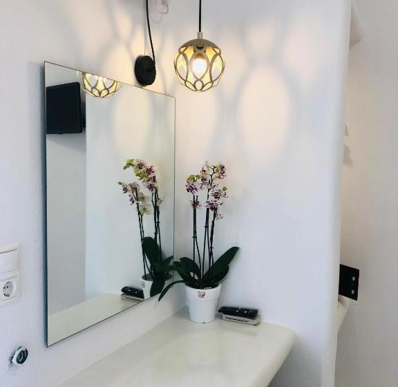 בית מלון כפרי Taki S Guests