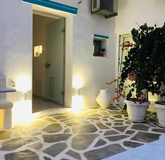 בית מלון כפרי Taki S Guests