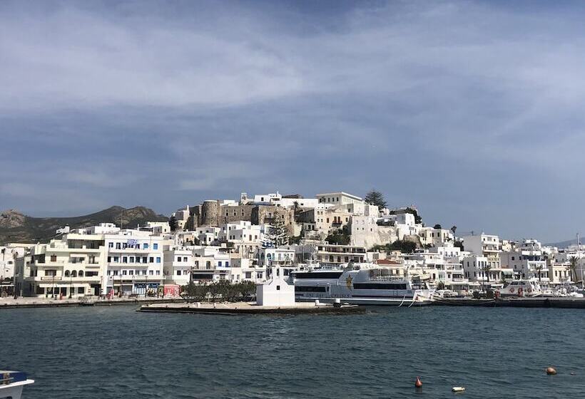 בית מלון כפרי Taki S Guests