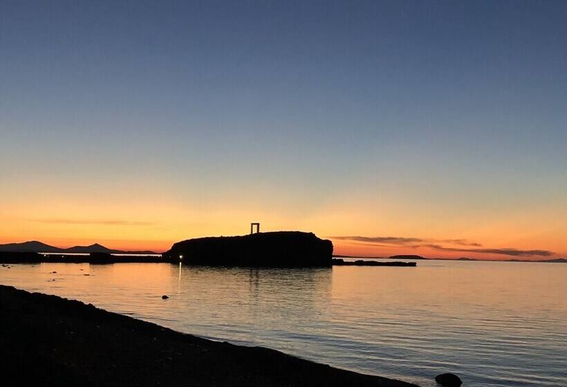 בית מלון כפרי Taki S Guests