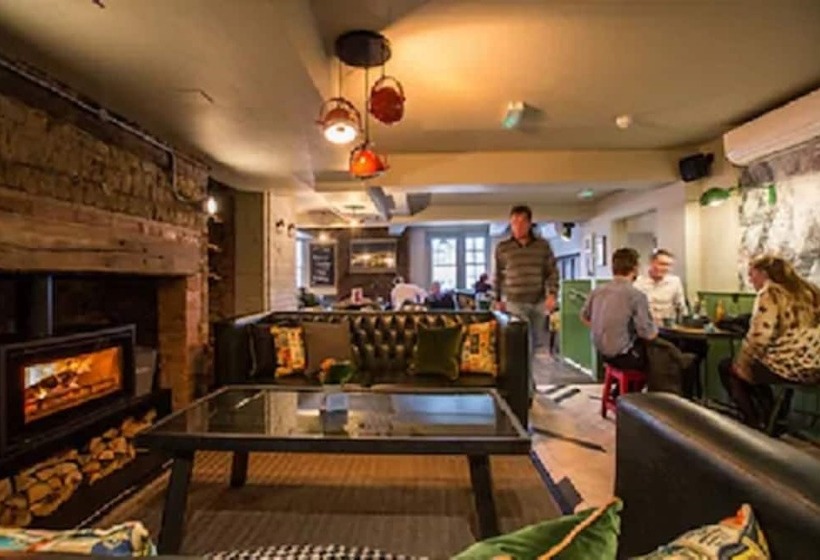 酒店 The Bear Esher