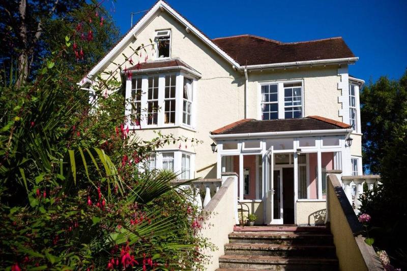 هتل The Charterhouse