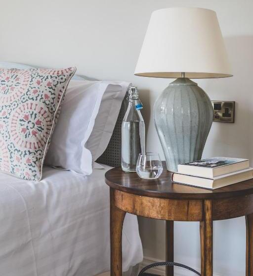 ホテル The Clive Arms