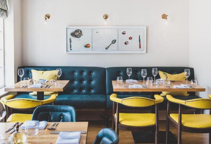 ホテル The Clive Arms