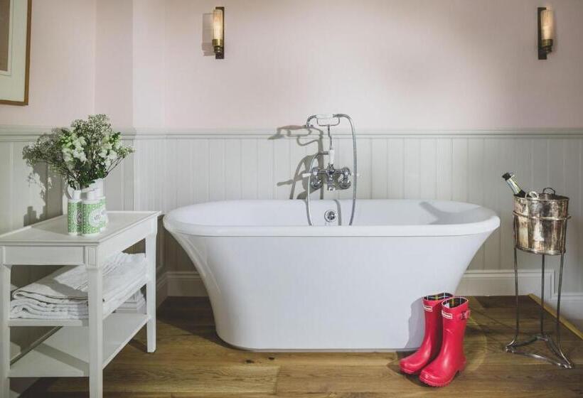 ホテル The Clive Arms