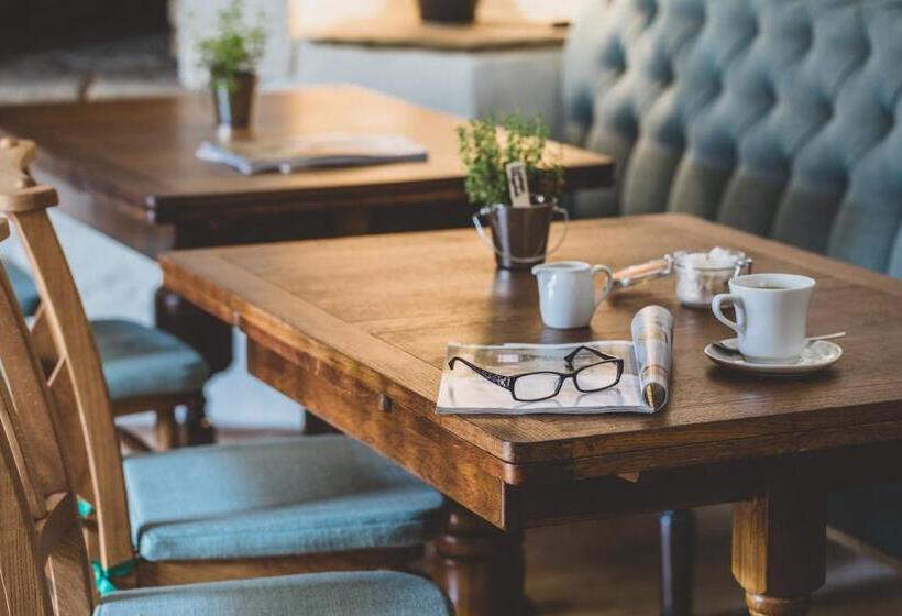 ホテル The Clive Arms