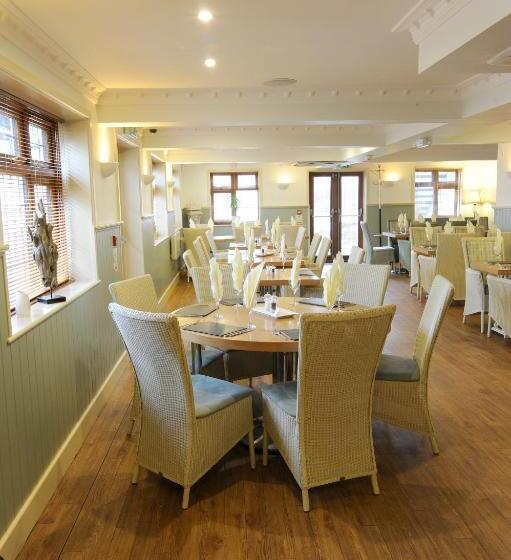 ホテル The Elm Tree Inn