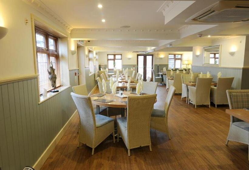 ホテル The Elm Tree Inn