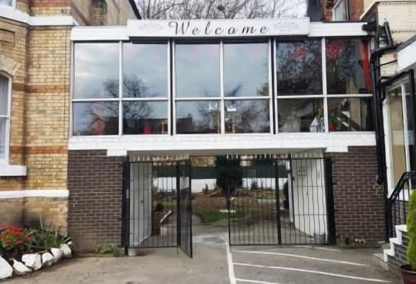 Отель The Fallowfield Lodge