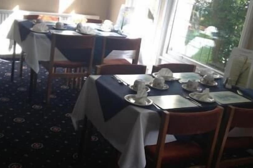 Отель The Fallowfield Lodge