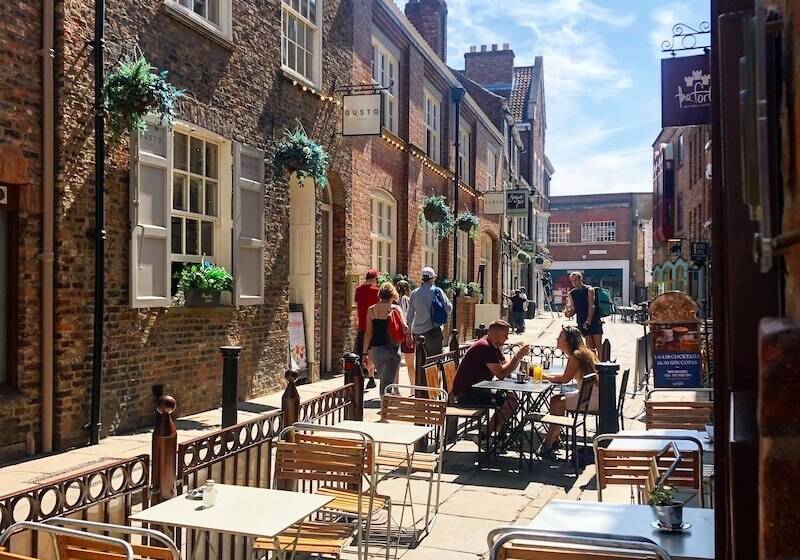 호텔 The Fort York