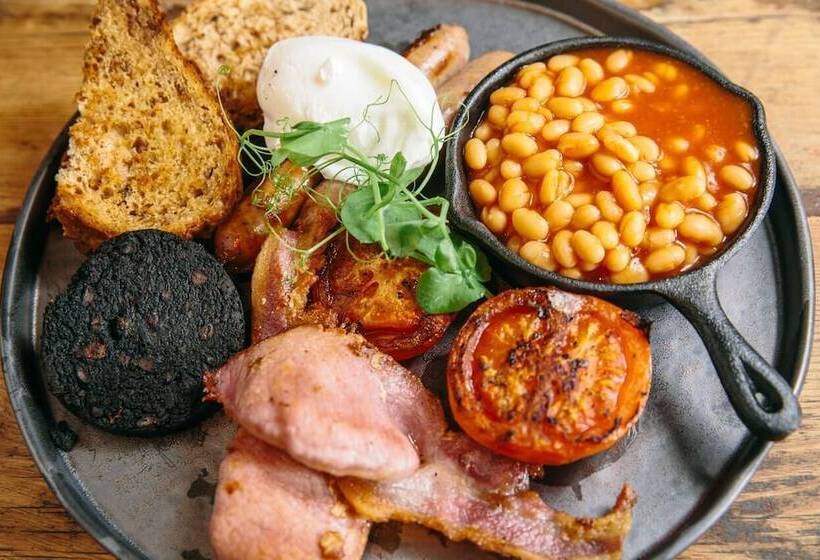 호텔 The Fort York