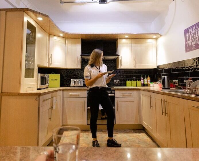 호텔 The Fort York