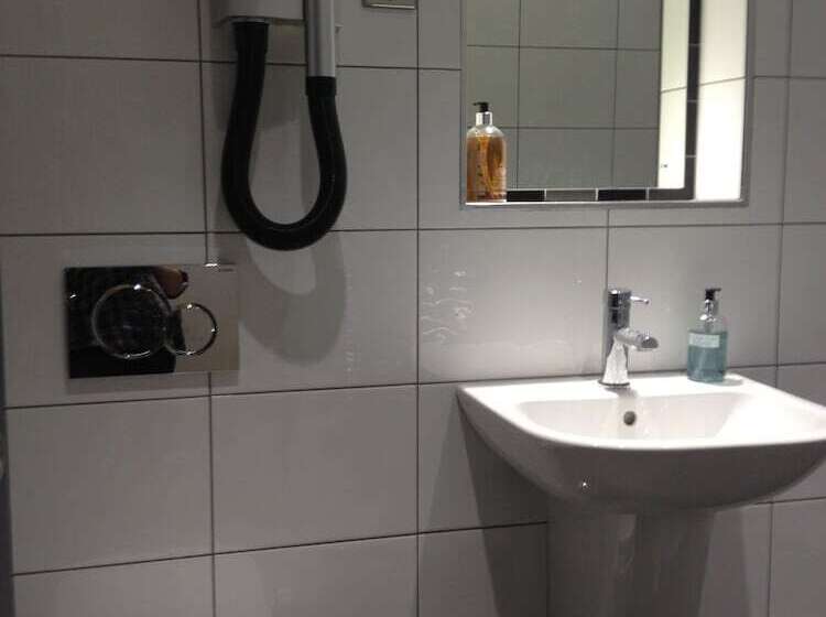 호텔 The Fort York