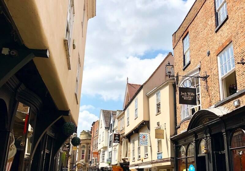 호텔 The Fort York