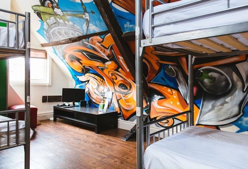 호텔 The Fort York