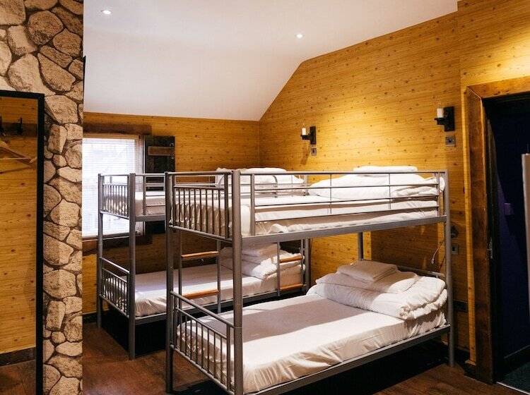 호텔 The Fort York