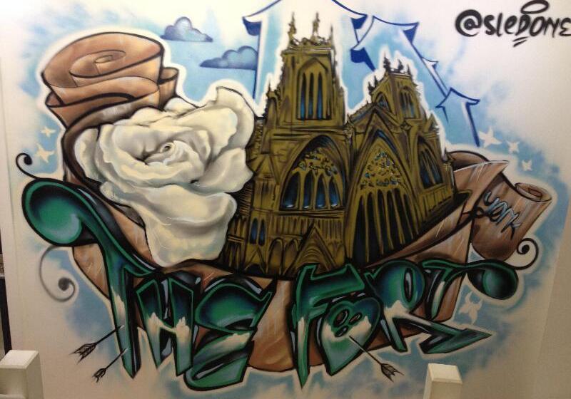 호텔 The Fort York