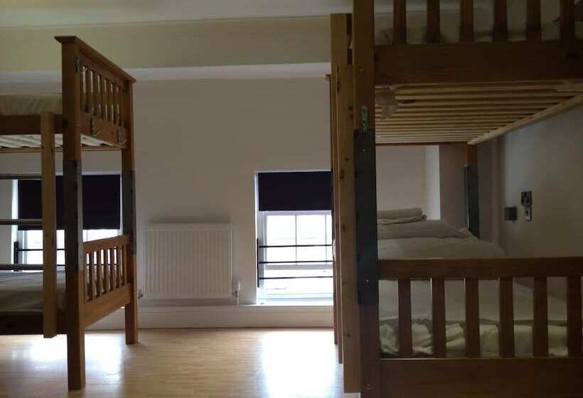 호텔 The Fort York