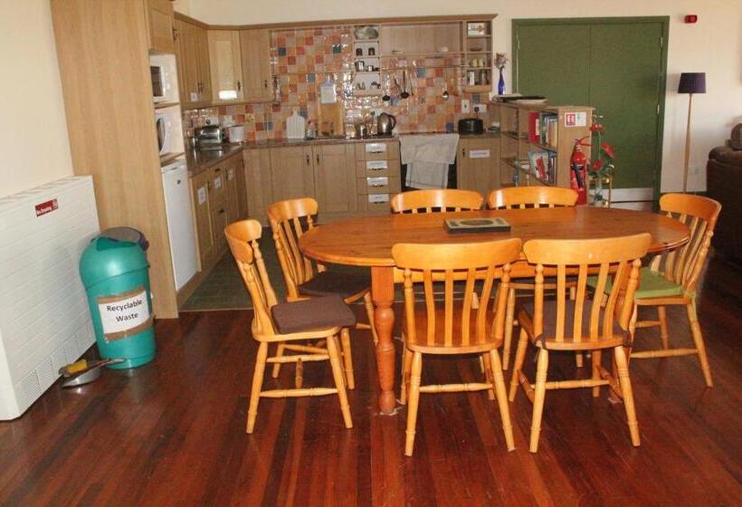 Отель The Mourne Lodge Cnocnafeola