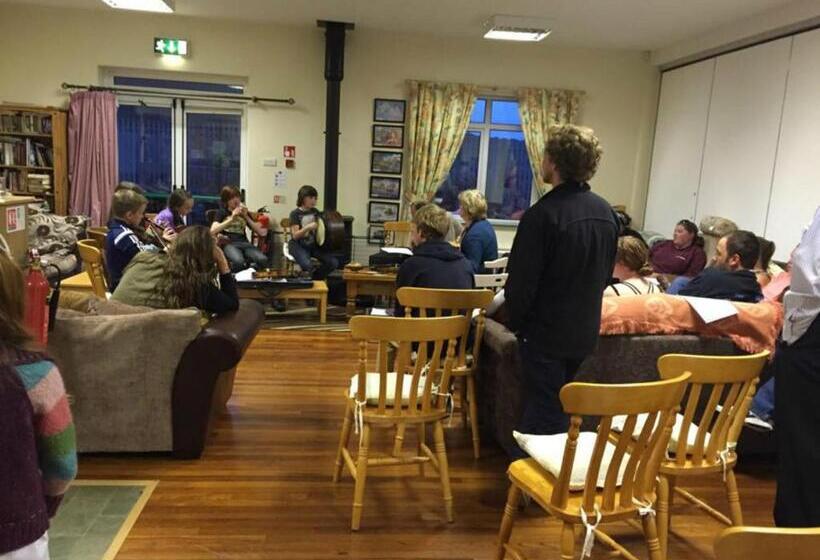 Отель The Mourne Lodge Cnocnafeola