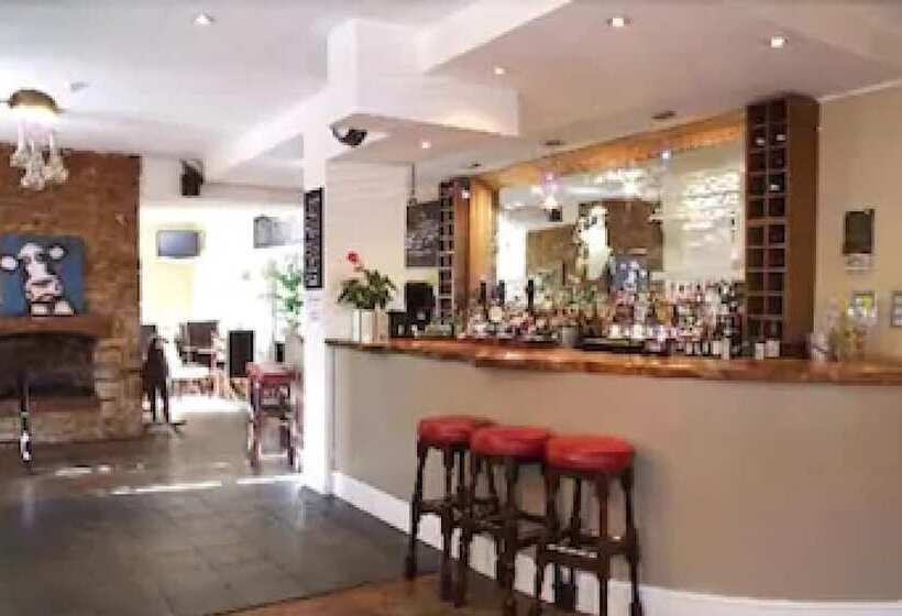 ホテル The Old Court