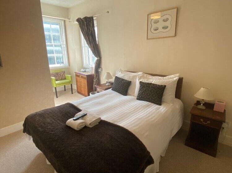 ホテル The Old Court