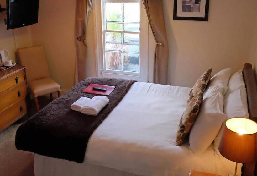 ホテル The Old Court