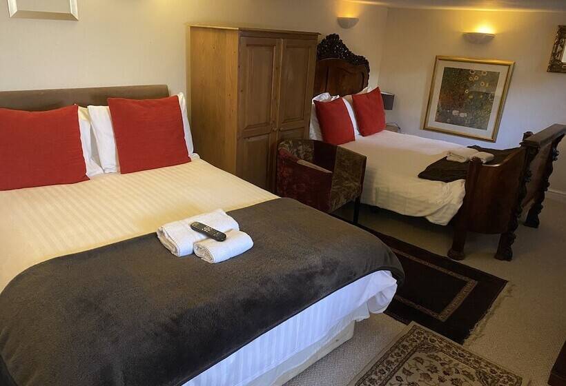 ホテル The Old Court