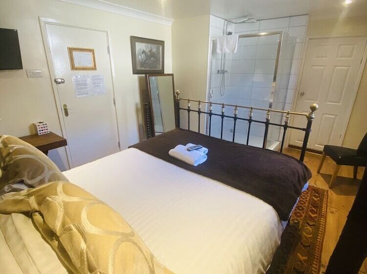 ホテル The Old Court