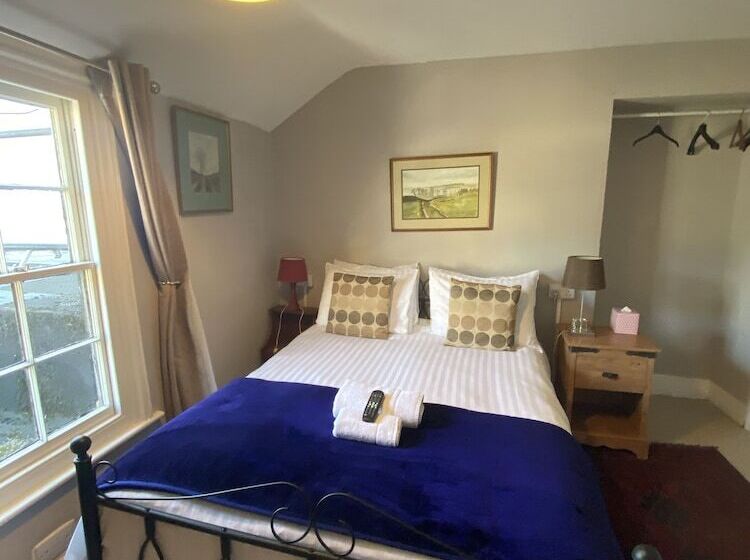 ホテル The Old Court