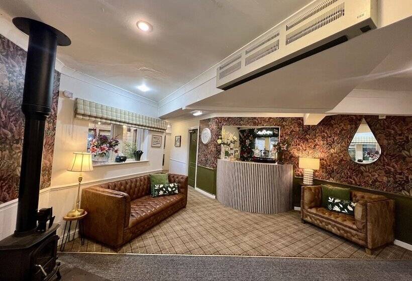 Отель Stone Trough