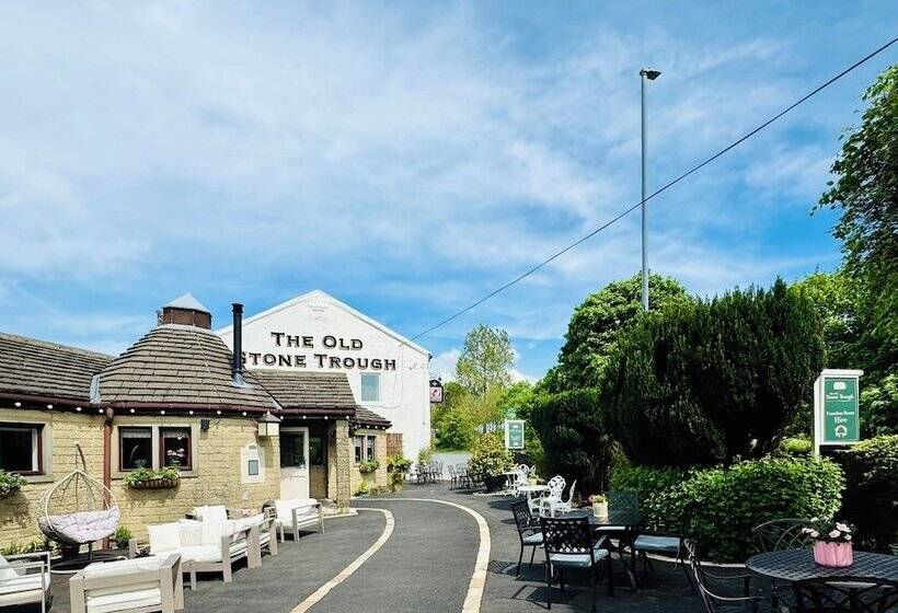 Отель Stone Trough